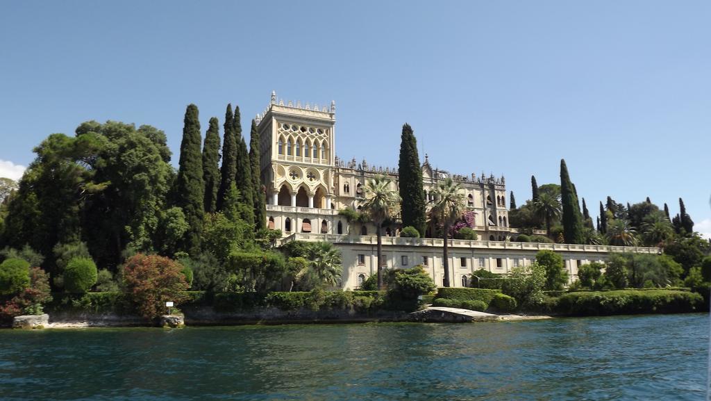 Antico Borgo B&B Con Spa - Adults Only Manerba del Garda Εξωτερικό φωτογραφία